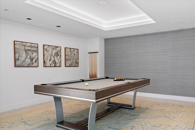 Building Photo - 3100 N Ocean Dr