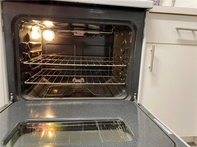 Building Photo - 12112 St.Andrews Pl