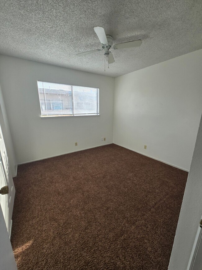 Building Photo - 4 Plex with a Carport Space MOVE IN SPECIAL $200.00 OFF FIRST MONTH RENT
