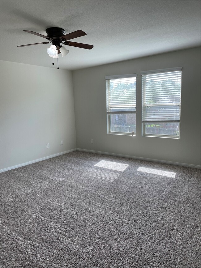 Building Photo - 2522 Bedrock Ln