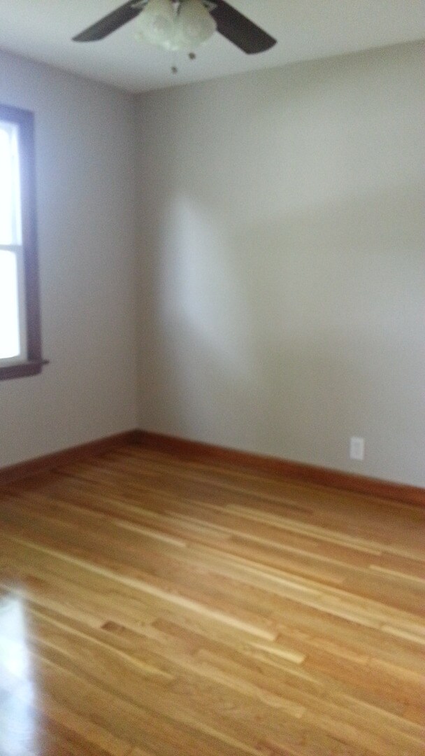 Building Photo - CIMING SOON! 2 B 1b Bellefontaine House For Rent