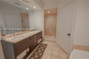 Building Photo - 18201 Collins Ave