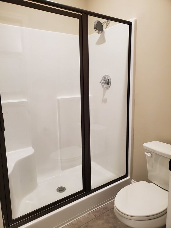 Building Photo - Brand New 4 Bedroom Townhome in Ammenities Community