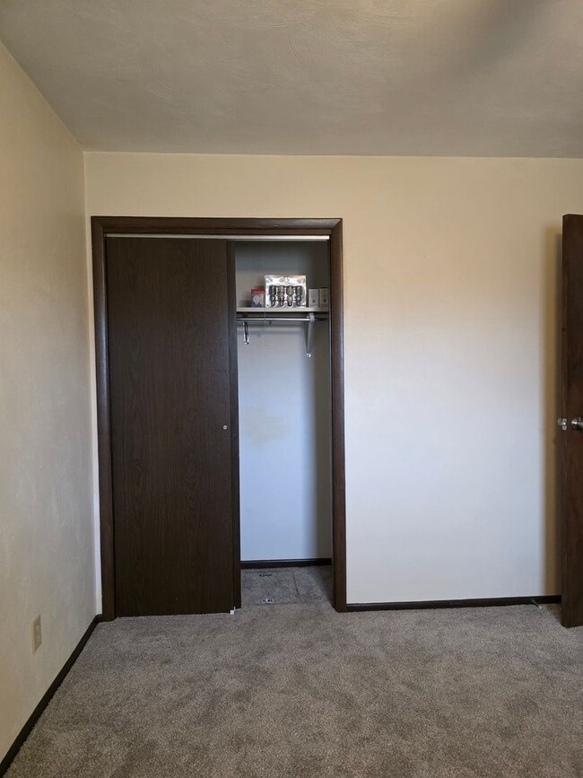 Building Photo - Three bedroom home in North Baltimore