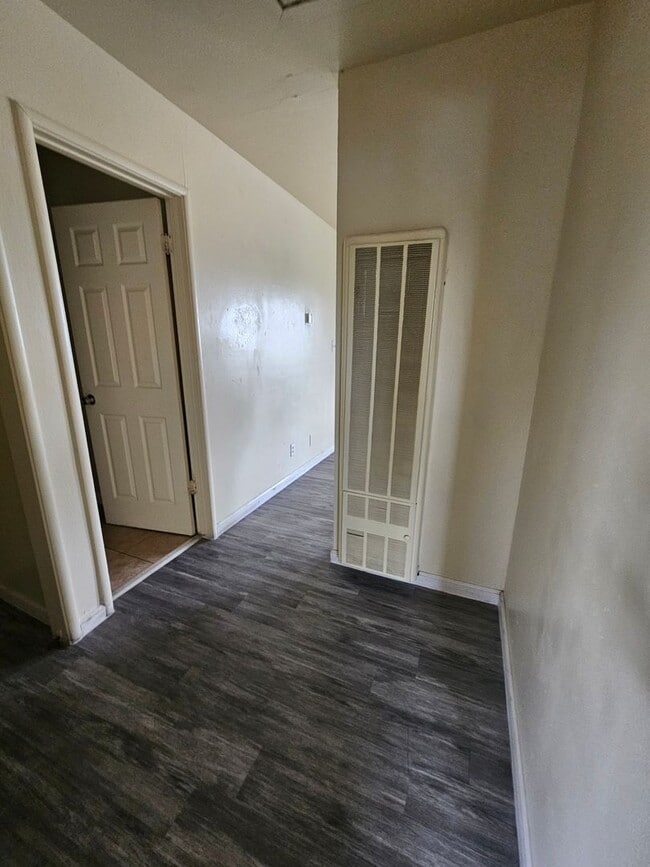 Building Photo - 740 Illinois Ave