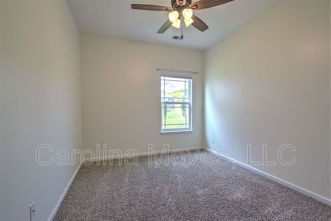 Building Photo - 148 Caledonia Dr