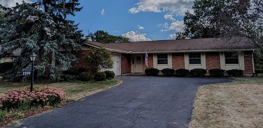 Building Photo - 2300 E Rahn Rd