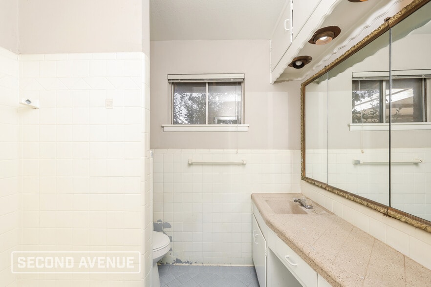 Building Photo - 2713 S Carrier Pkwy