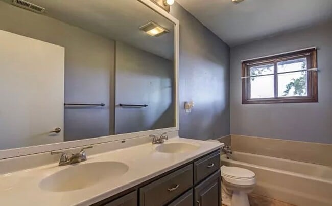 Building Photo - ** LARGE HOME ** CHATHAM SCHOOLS ** SPRINGFIELD UTILITIES