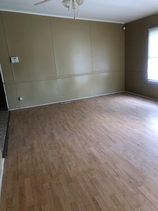 Building Photo - 45 Woodlawn Ave