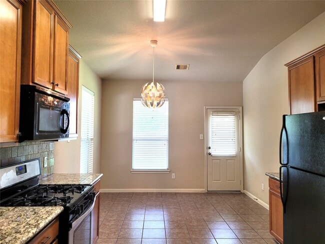 Building Photo - 6042 Starbrook Creek Dr