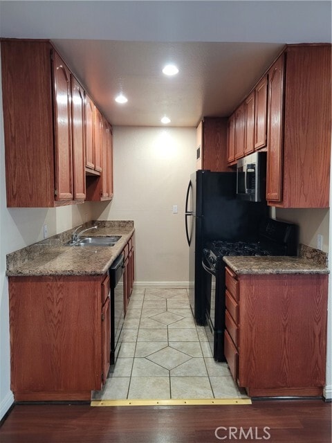 Building Photo - 11041 La Maida St