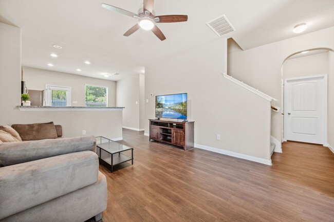 Building Photo - 4266 McGregor Blf Ln