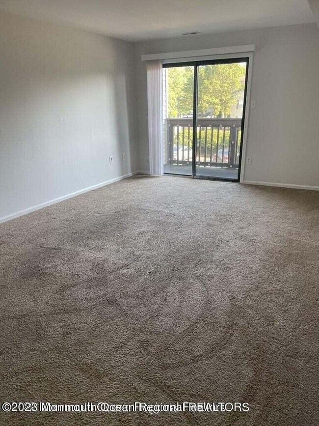 22 Whitemarsh Ct 22 Whitemarsh Ct Little Egg Harbor Township NJ 08087