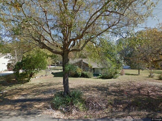 Building Photo - 446 S Feemster Lake Rd