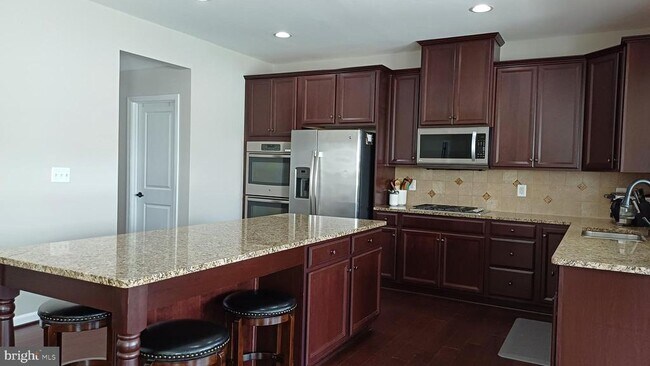 Building Photo - 25501 Emerson Oaks Dr