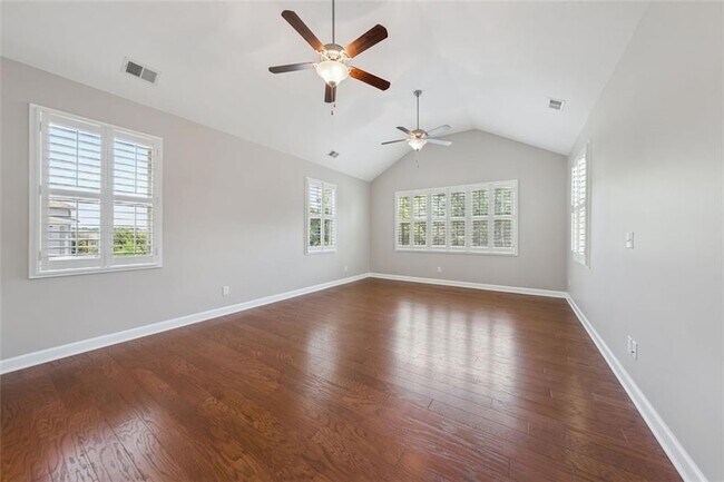 Building Photo - 226 Haney Rd