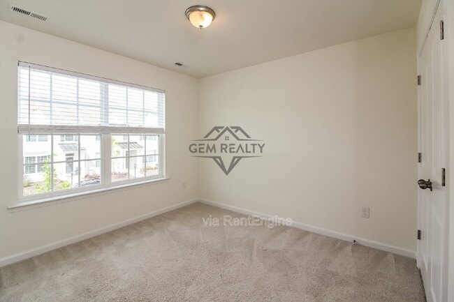 Building Photo - 6184 Belay Dr