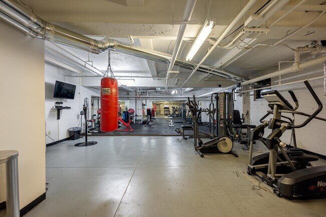 Building Photo - 2600 John F. Kennedy Blvd