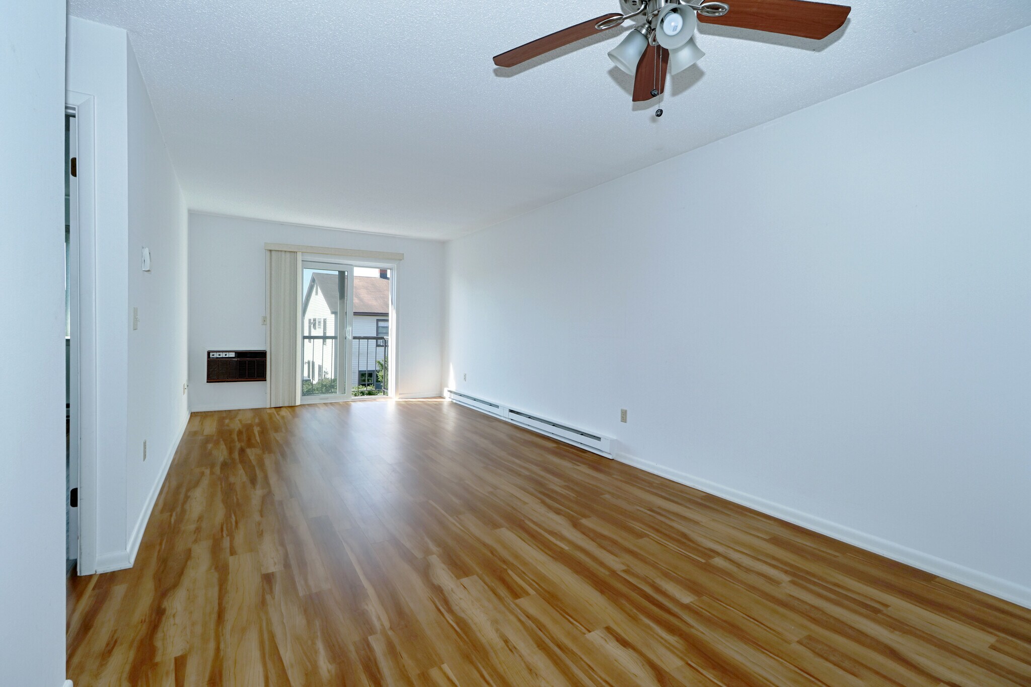 Building Photo - 155 Short Beach Rd