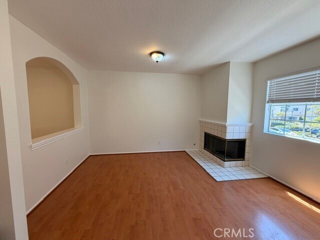 Building Photo - 2300 Maple Ave