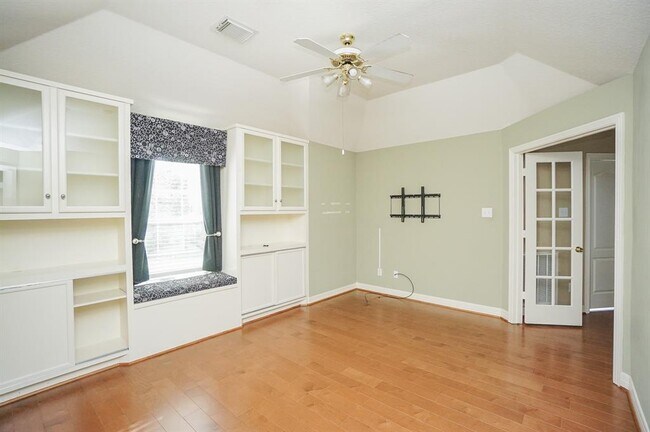 Building Photo - 5815 Coral Springs Ct