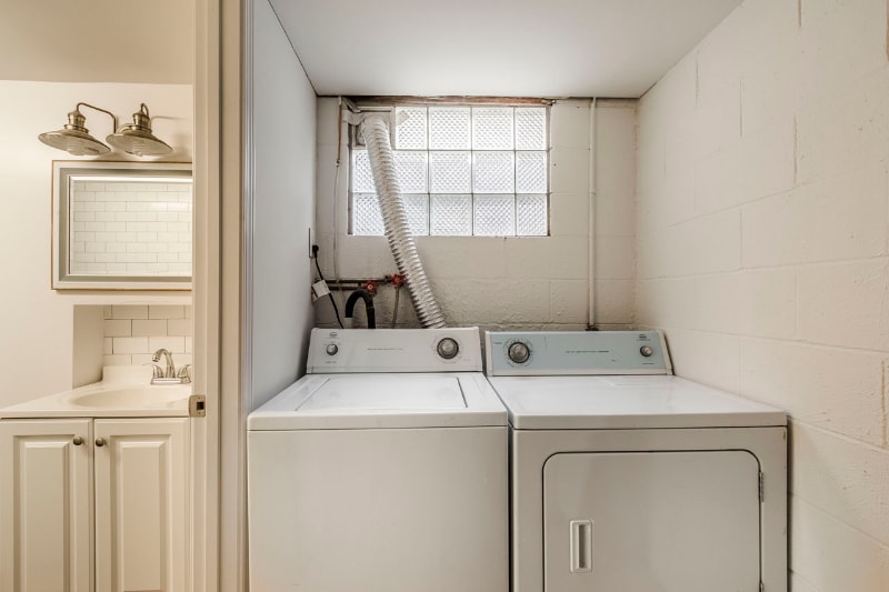 Building Photo - 51 King Ave