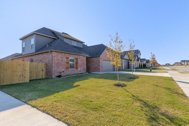 Building Photo - 7005 SW High Meadow Blvd