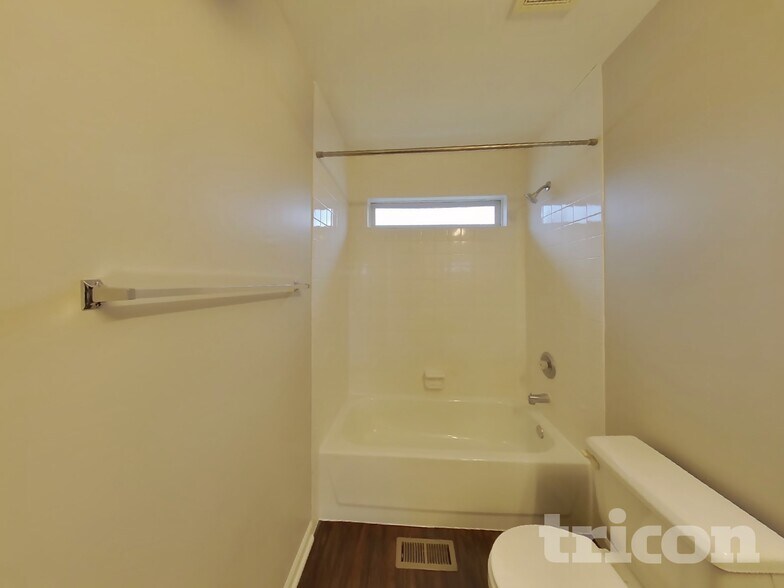 Building Photo - 16137 S Lexington Dr