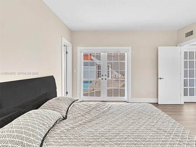 Building Photo - 12904 Banyan Rd