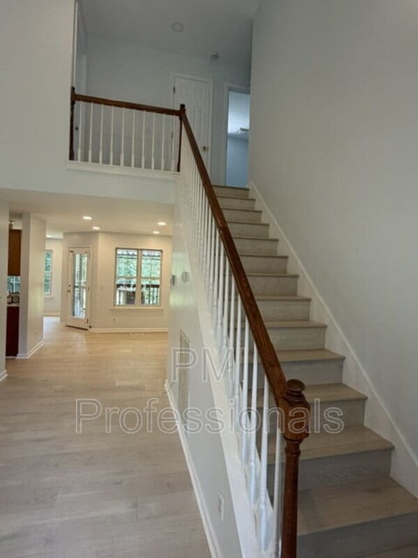Building Photo - 112 Buena Vista Ct
