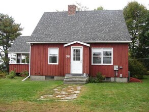 Building Photo - 2BR WATERFRONT OASIS RETREAT Webb Field Rd