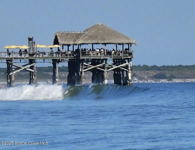 Building Photo - 299 Chandler St