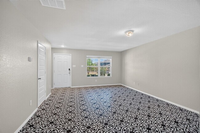 Building Photo - 6341 Bollard Dr