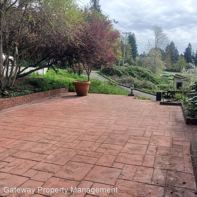 Building Photo - 2 br, 1 bath House - 580 SE Arcadia Road