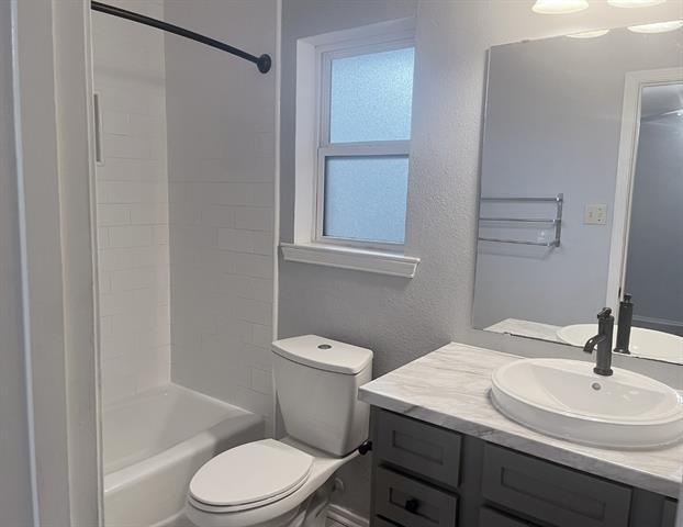 Building Photo - 1805 Bristol Cove