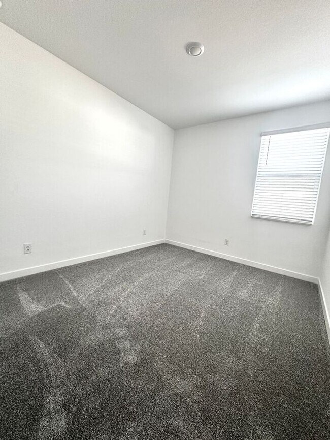 Building Photo - Be the $500 Off Move-In Special! First to Live Here! 5BR/3Bath Rental in Asante at Artisan!