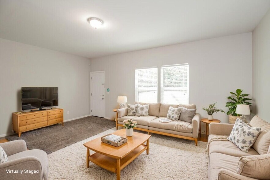 Building Photo - 330 Cornielle Ln