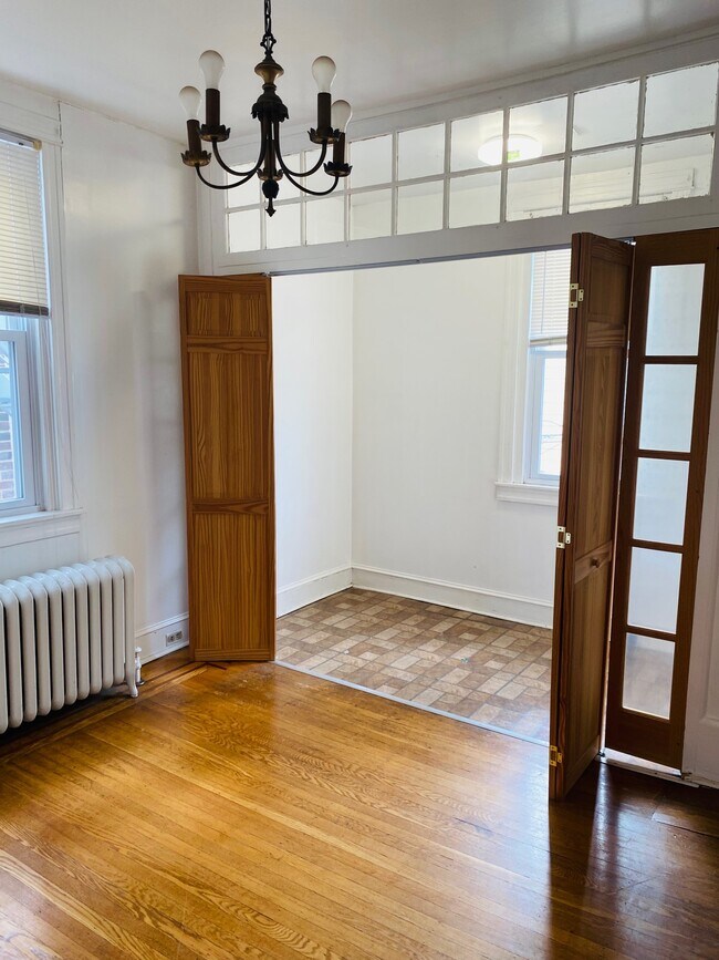 Building Photo - 882 Corinthian Ave