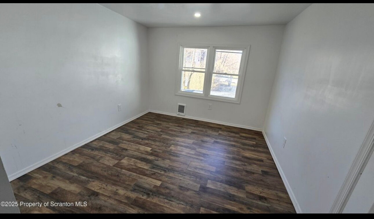 Building Photo - 1119 Prospect Ave