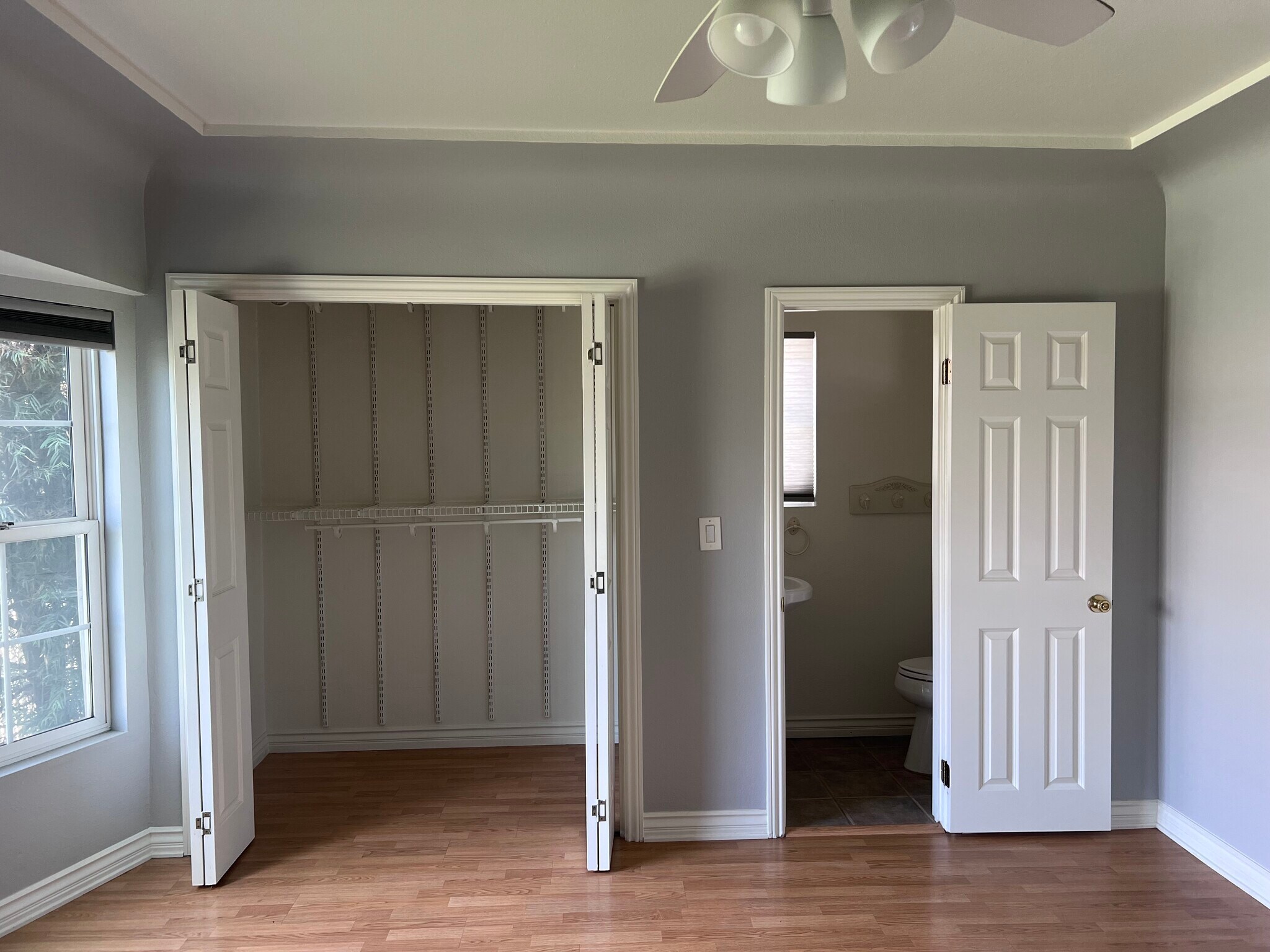 Bedroom 3 - 1930 W Redondo Beach Blvd