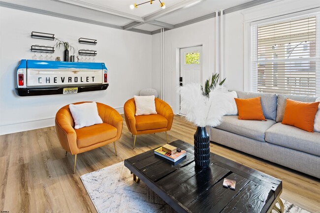 Building Photo - 1 S Delancy Pl