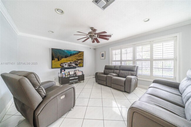 Building Photo - 7354 NW 49th Ct