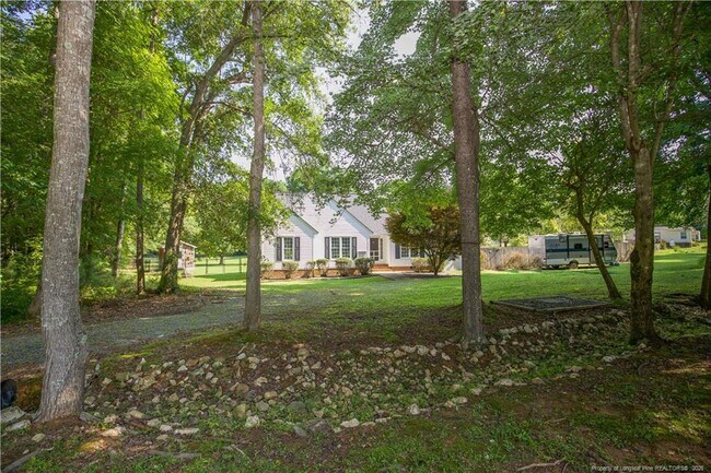 Building Photo - 184 Olde Farm Rd
