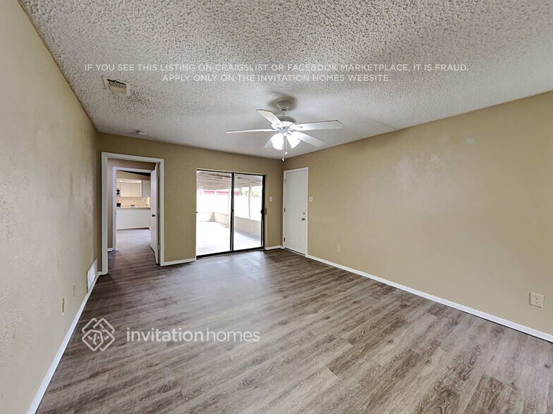 Building Photo - 427 Newcastle Dr