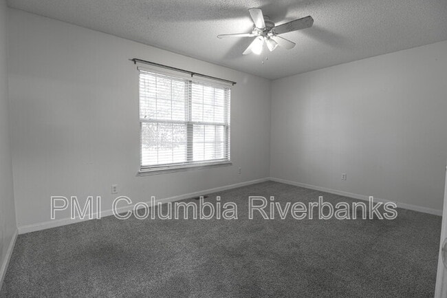 Building Photo - 1220 Parliament Lake Dr