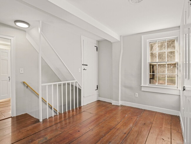 Building Photo - 575 Black Rock Tpke