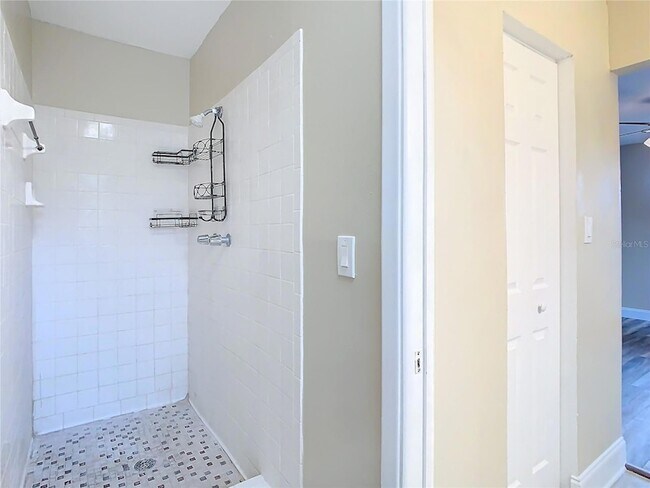 Building Photo - 1612 Fox Run Dr