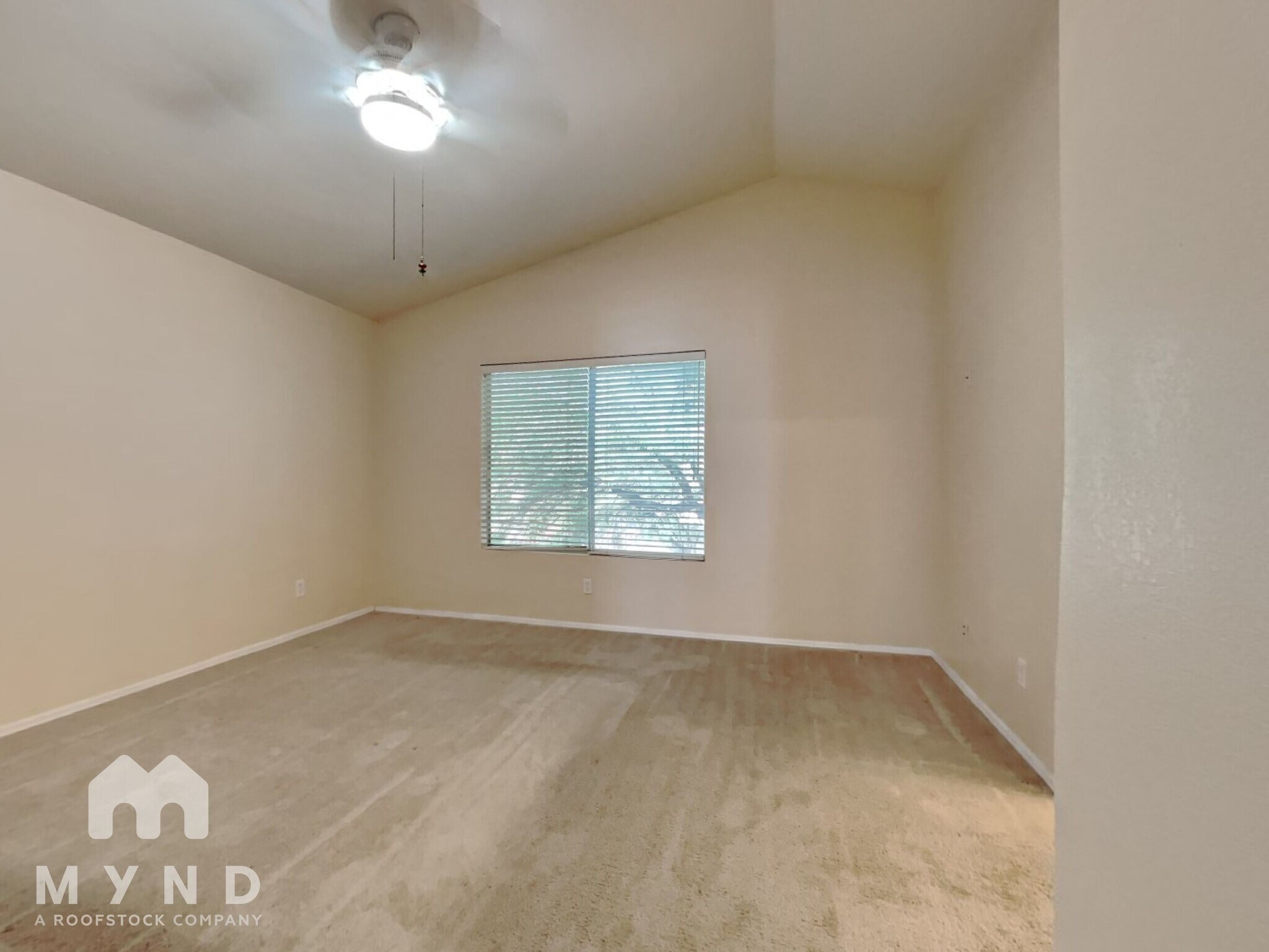 Building Photo - 3696 W Sunglade Dr