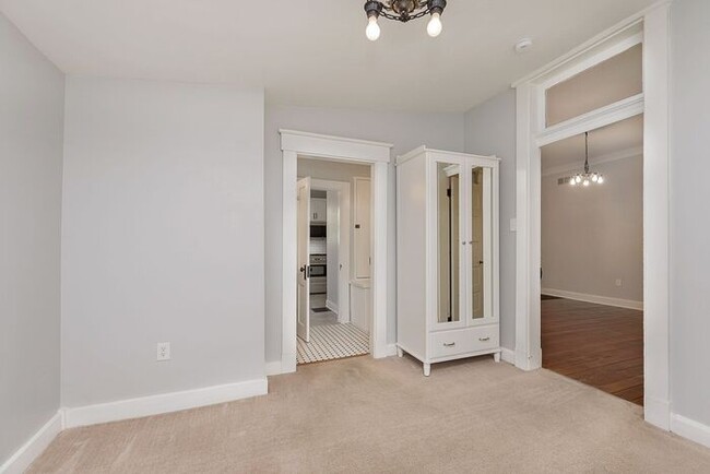 Building Photo - Beautifully updated Historic Bungalow